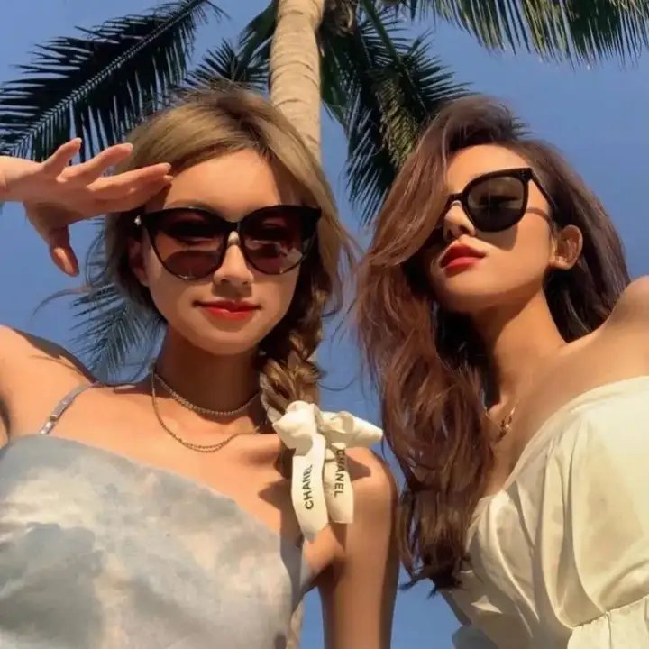 看不见的世界海报